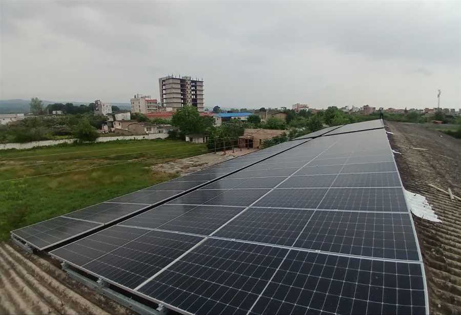 ساخت بزرگترین نیروگاه خورشیدی شمال کشور در ساری